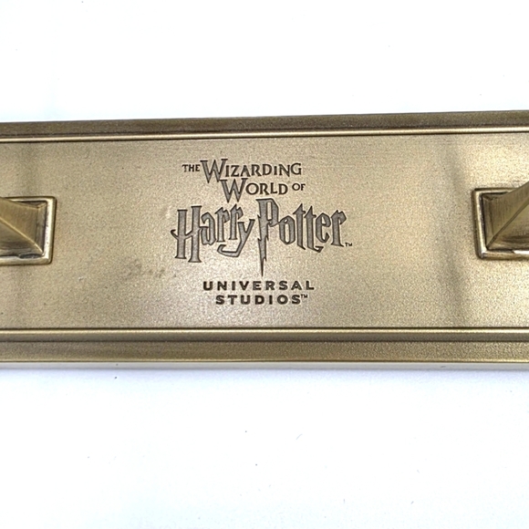 Harry Potter Universal Studios 'Hermione Granger' Wand, Keychain, Wand Holder - Picture 5 of 8